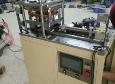 全自動熱沖切水口機